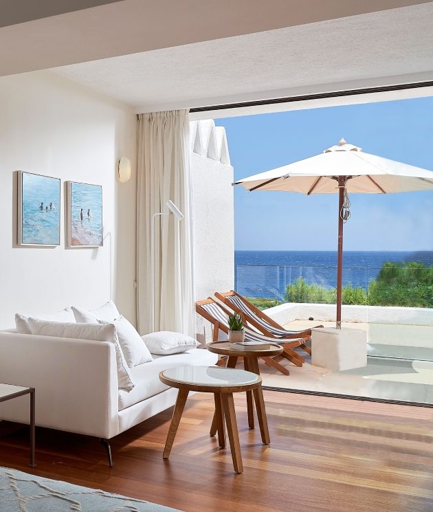 classic-junior-suite-sea-view-2-1-1-2.jpg